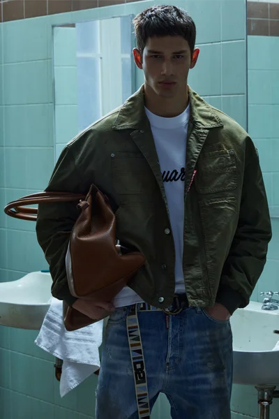 Look 20